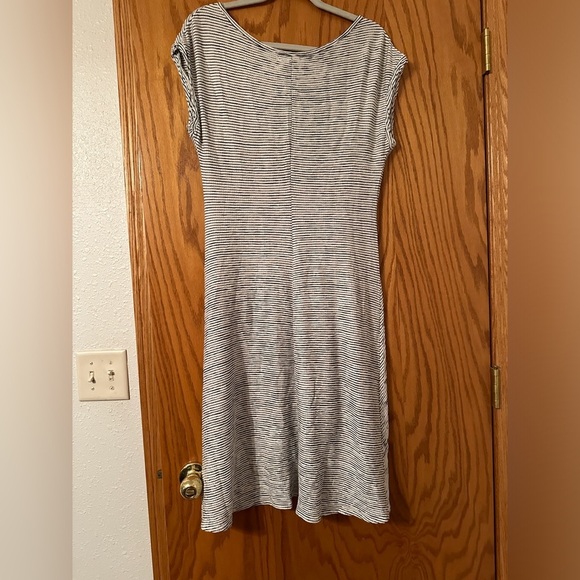 Max Studio Stripe Knit Cap Sleeve Asymmetrical Dress - NWT - Size L - Picture 4 of 11